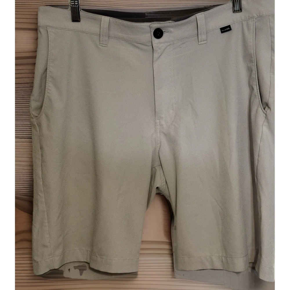 TravisMathew Men's Golf Shorts 35 Tan Performance Stretch Flat Front Casual